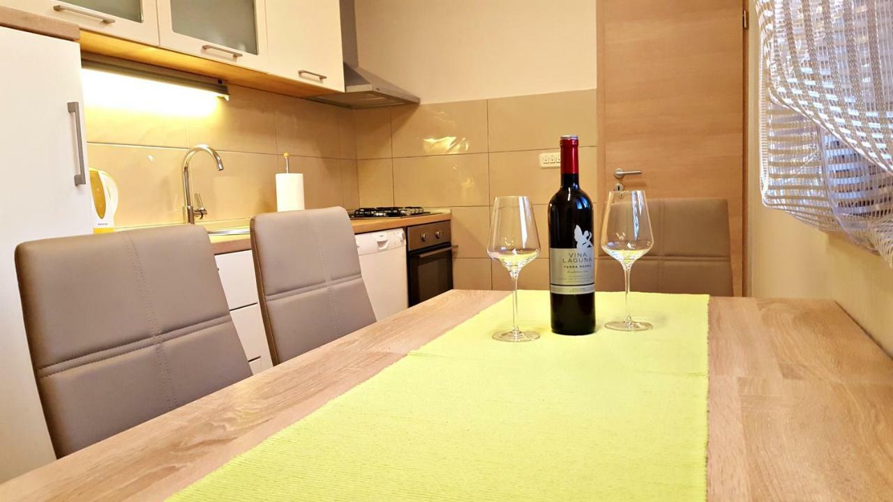 Apartment Tara Pula Eksteriør billede
